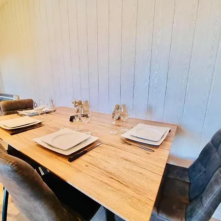 Lägenhet Rue De Reims Super T3 Equipe Et Parking Prive Betheny